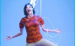 被闪电击中会怎么样_闪电击中人还能活吗