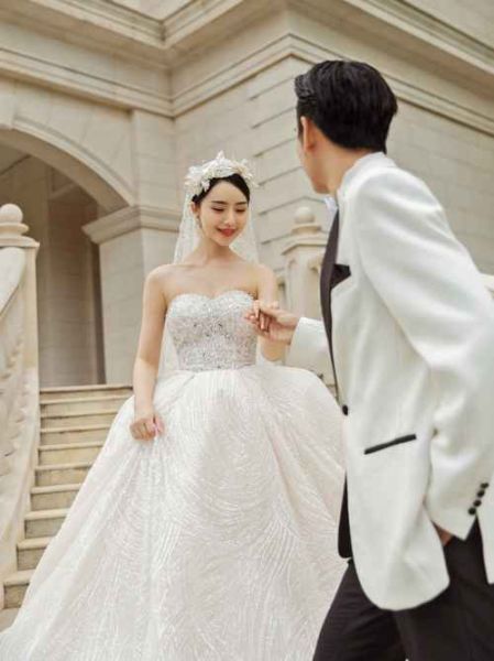 北京拍婚纱照哪家好_北京婚纱租赁价格一般多少-第1张图片-俊逸知识馆