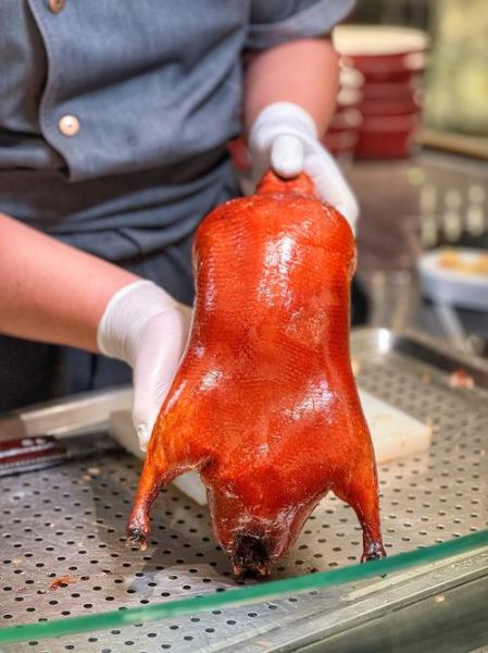 北京烤鸭哪里最正宗_北京烤鸭哪家好吃-第2张图片-俊逸知识馆