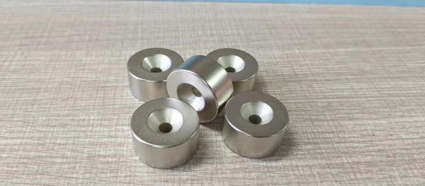磁铁多少钱一个_钕铁硼和铁氧体怎么选-第1张图片-俊逸知识馆