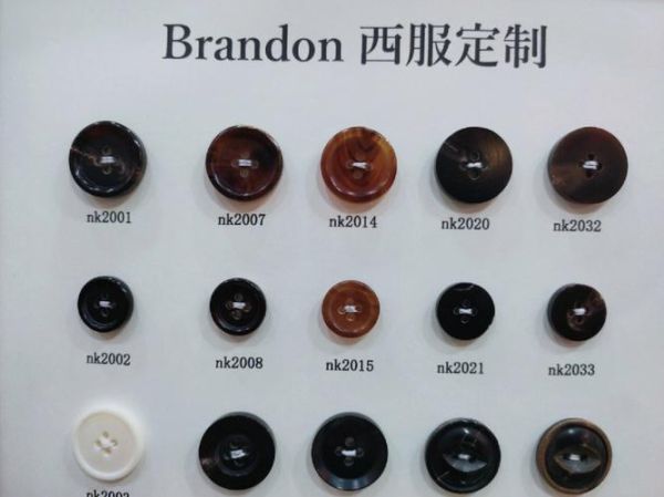 纽扣批发价格怎么算_纽扣材质有哪些种类-第1张图片-俊逸知识馆