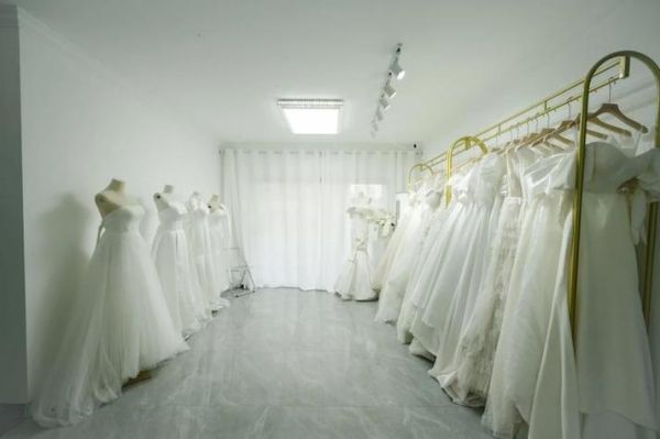 北京婚纱店哪家好_北京婚纱租赁价格-第3张图片-俊逸知识馆