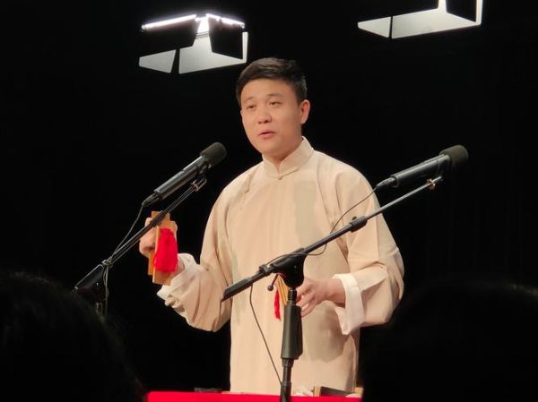 北京相声演员有哪些_北京相声演员排名-第1张图片-俊逸知识馆