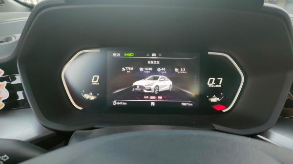 名爵5怎么样值得买吗_名爵5真实油耗是多少-第1张图片-俊逸知识馆