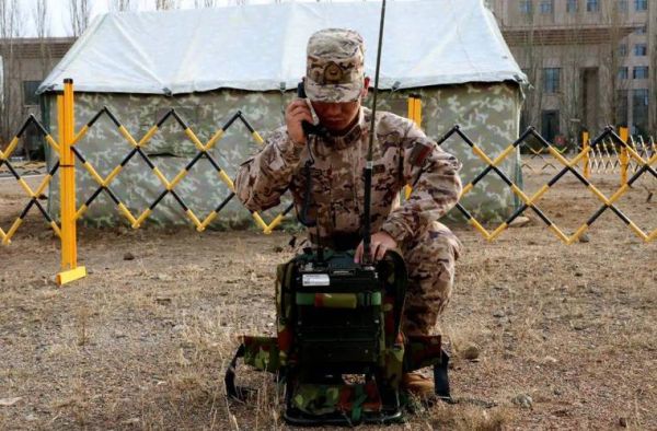 通讯兵怎么样_通讯兵日常训练内容-第3张图片-俊逸知识馆