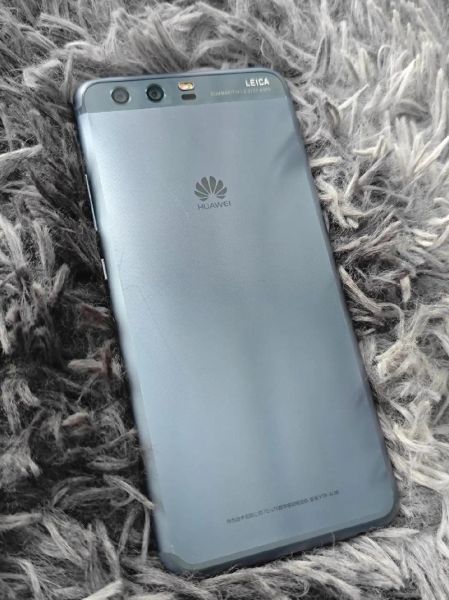 华为p10值得买吗_华为p10拍照怎么样-第1张图片-俊逸知识馆