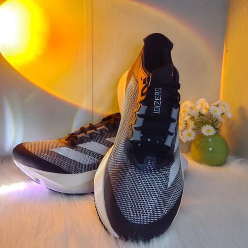 阿迪达斯跑鞋怎么样_阿迪达斯跑鞋适合什么脚型-第1张图片-俊逸知识馆 阿迪达斯跑鞋怎么样_阿迪达斯跑鞋适合什么脚型-第1张图片-俊逸知识馆